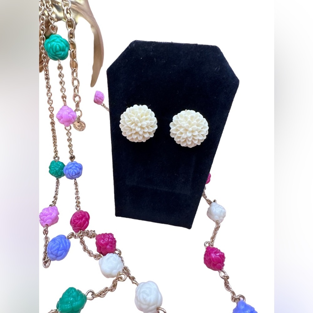 Talbots Carved Flower Jewelry Set NWOT 2 Necklaces + Earrings Gift Spring Look - Picture 7 of 8